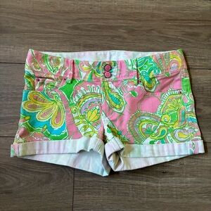 Lilly Pulitzer Clifton short Pink and Green Paisley , size 4